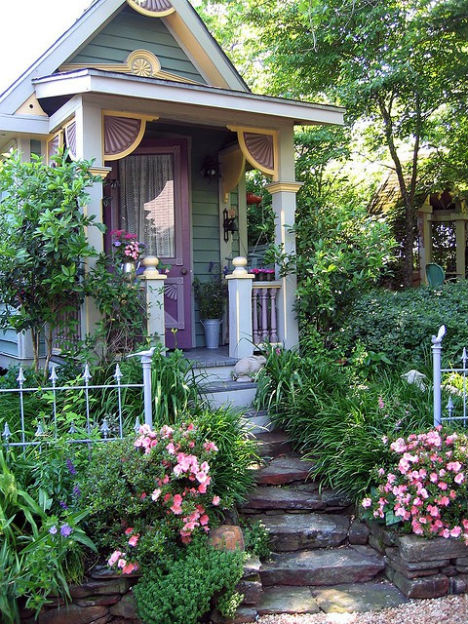 fairytale-cottages-tiny-victorian