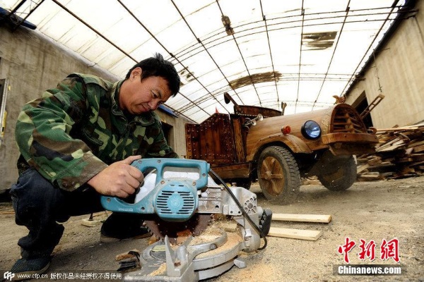 China wooden electric car t2