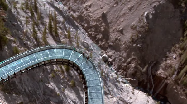 glacier skywalk 4
