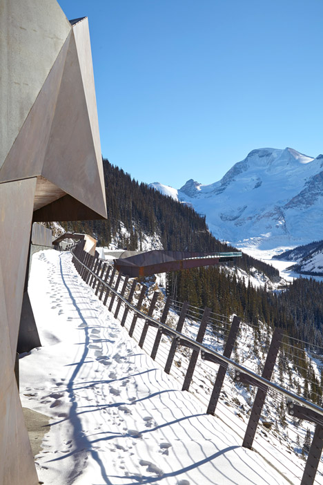 glacier skywalk 7