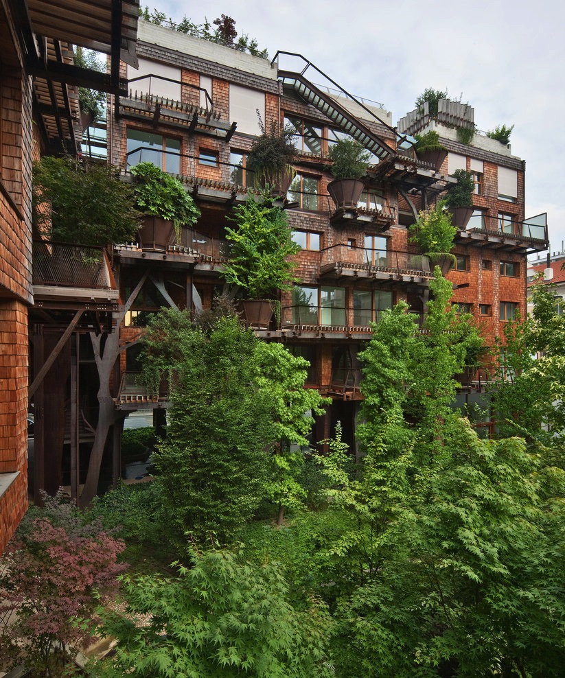 treehouse apartment 4