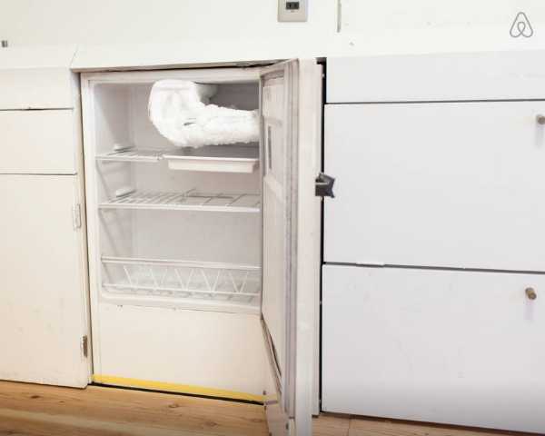 Nakagin Capsule Tower Airbnb 11