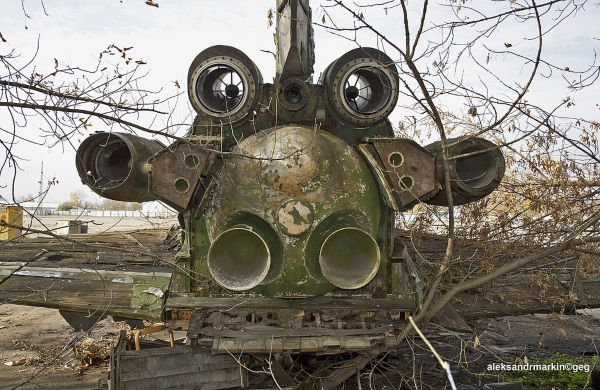 wooden-buran-2