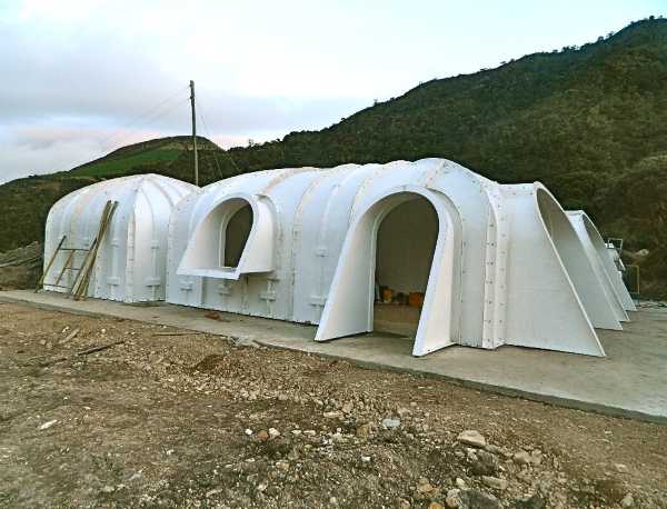 Green-Magic-Hobbit-Homes-14