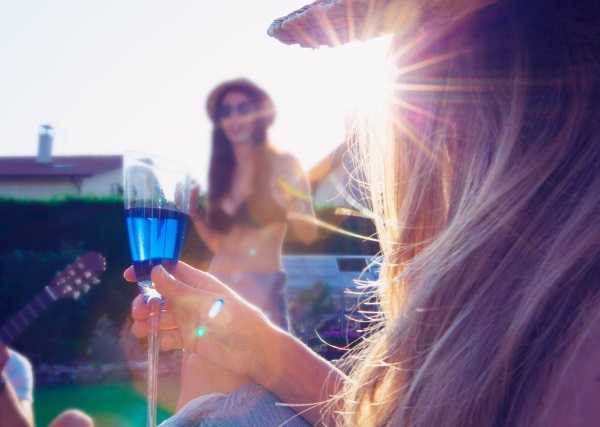 blue_wine_6
