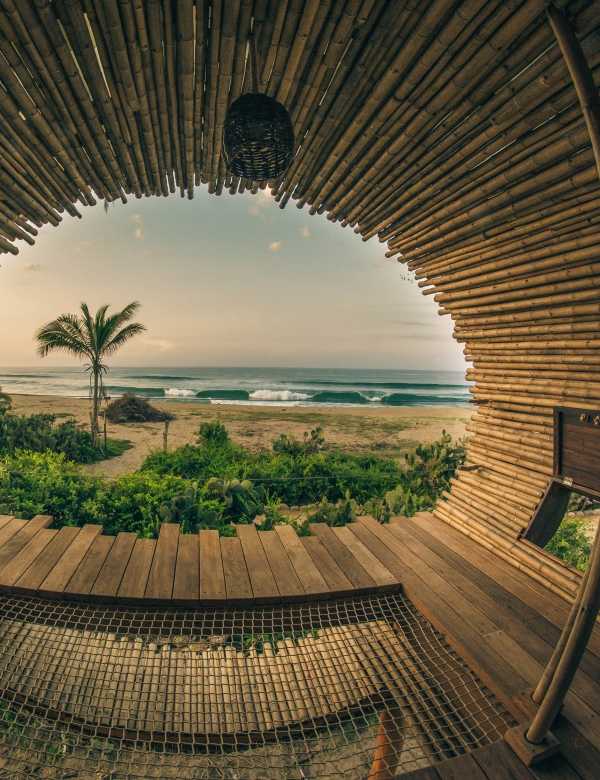 cylindrical-treehouse-13