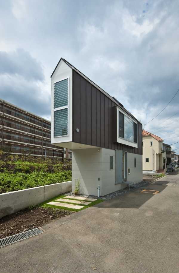 narrow-house-parking-1