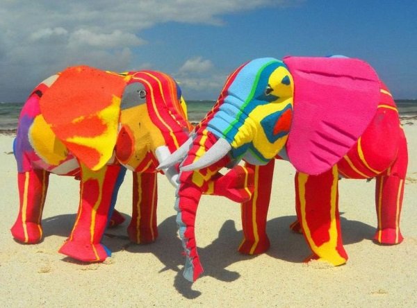 Sole Purpose: Recycling Washed Up Flip-Flops Into Art