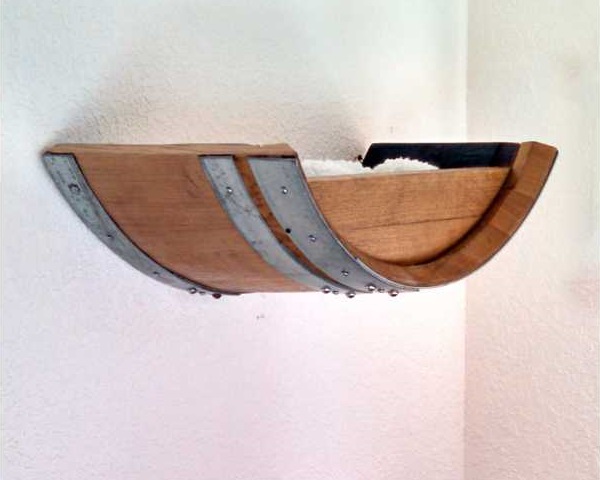 Kit’n Barrel: Recycled Wine Barrel Cat Beds