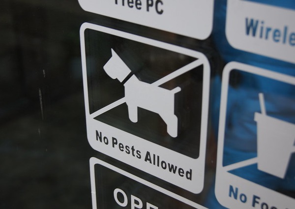 The Verminators: 7 Amazing Amusing Pest Control Signs