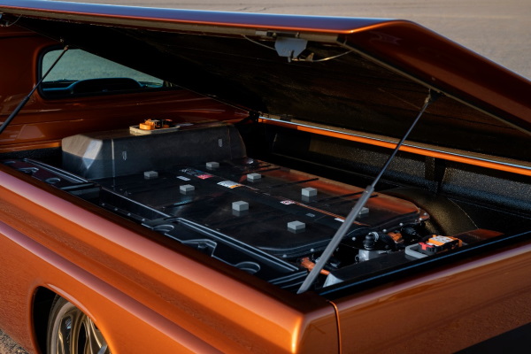 Electric E-10: Chevy’s Powerful Plug-In Retro Pick-up