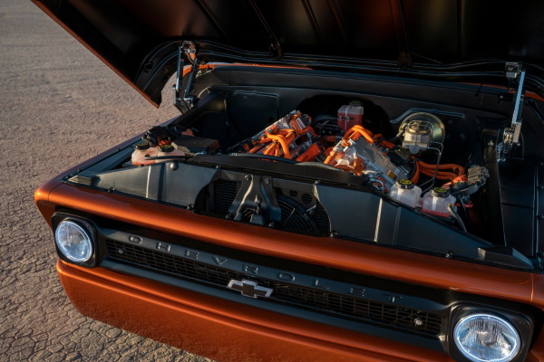 Electric E-10: Chevy’s Powerful Plug-In Retro Pick-up