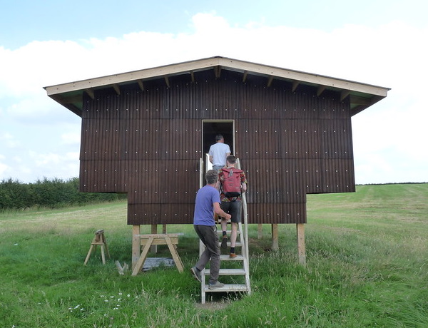 Glad Clad: Hemp Fiber Sheets Make Walls Green