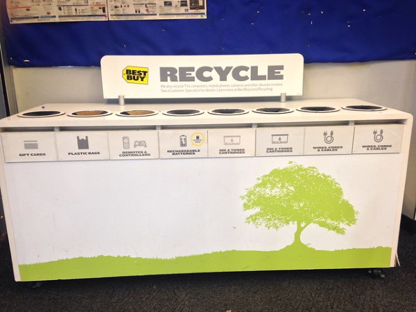 Power Fill: 10 International Battery Recycling Bins