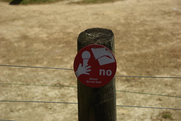 Crunch Time: 10 ‘Do Not Feed The Animals’ Zoo Signs