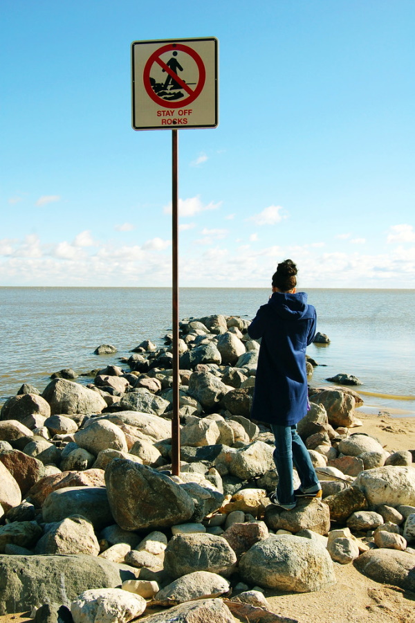 Sandy Clauses: 10 Bonkers Beach Rules Signs