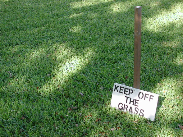 Lawn Order: 10 Seedy ‘Keep Off The Grass’ Signs
