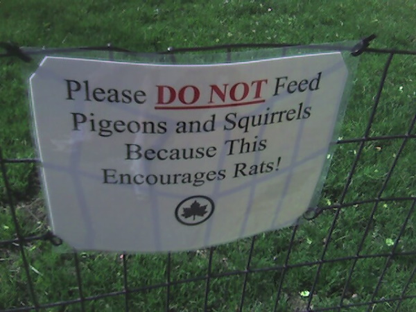 Beast Ala Mode: 10 ‘Do Not Feed The Animals’ Signs